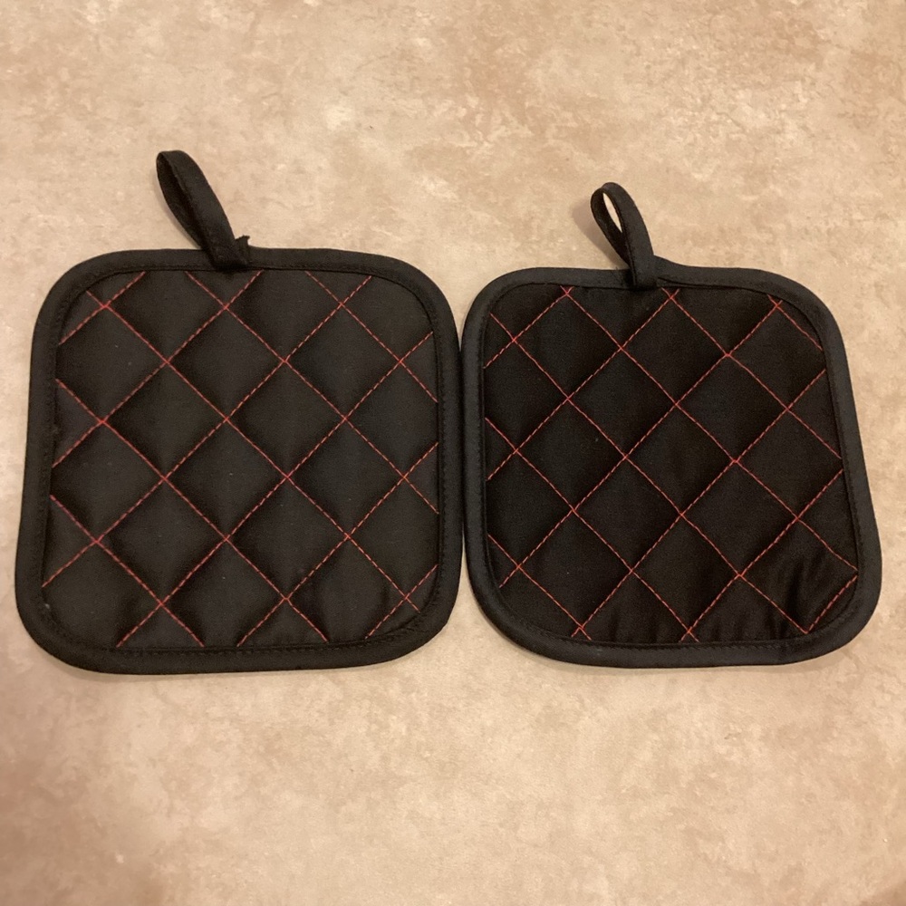 Hot Pads - Picture 2 of 4